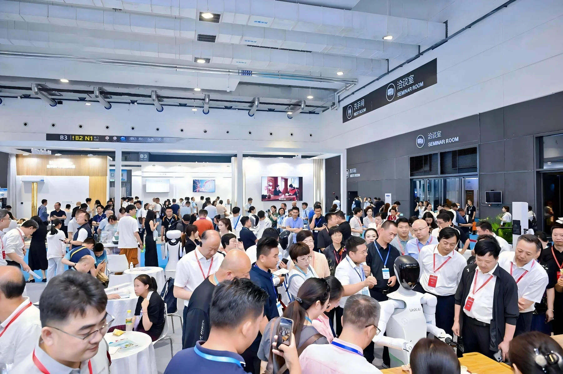 海名养老系列展品牌视觉