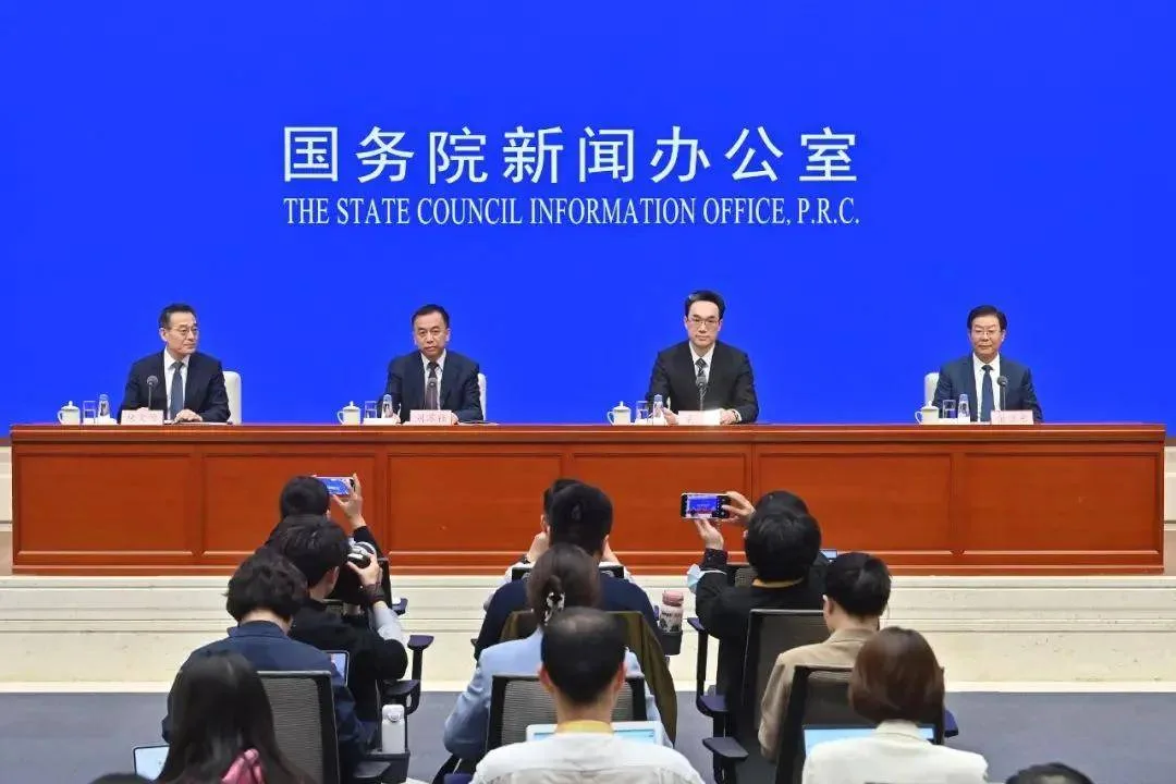 国家发改委:推动专业化养老机构下沉社区